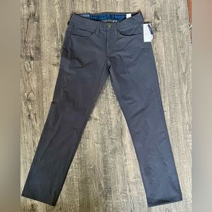 Vineyard Vines Men’s Performance 5-pocket pants